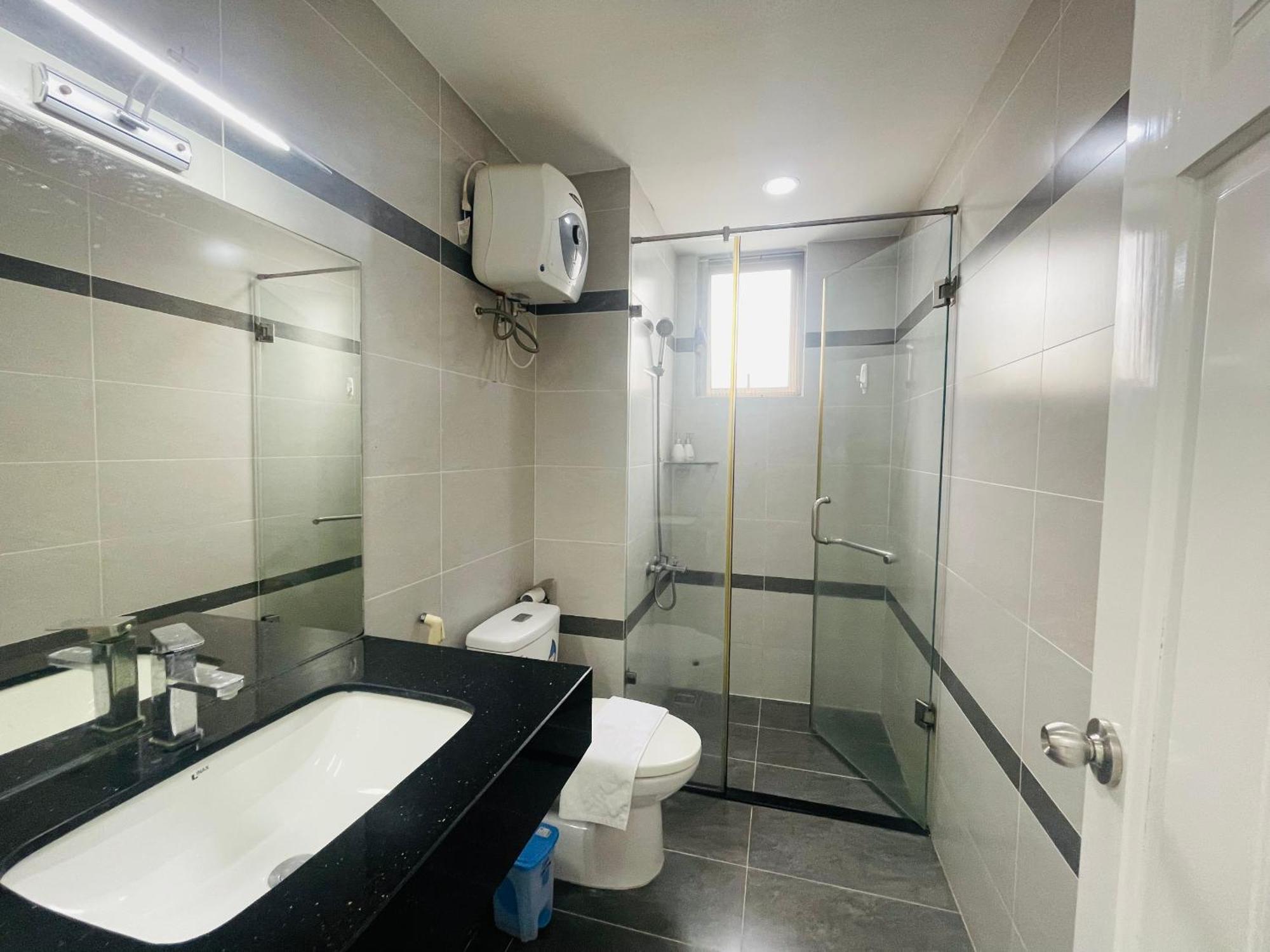 Căn hộ Secc Luxury 2-br Apartment, Scenic Valley, Saigon Exhibition And Convention Center, Fv Hospital, Phu My Hung District 7 *