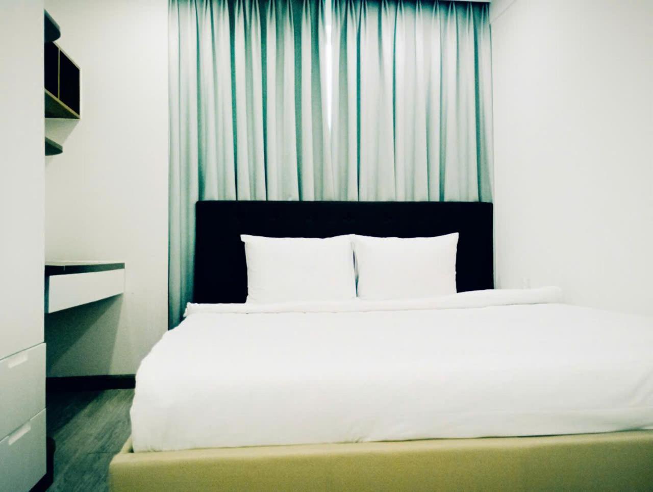 Secc Luxury 2-br Apartment, Scenic Valley, Saigon Exhibition And Convention Center, Fv Hospital, Phu My Hung District 7 * TP. Hồ Chí Minh
