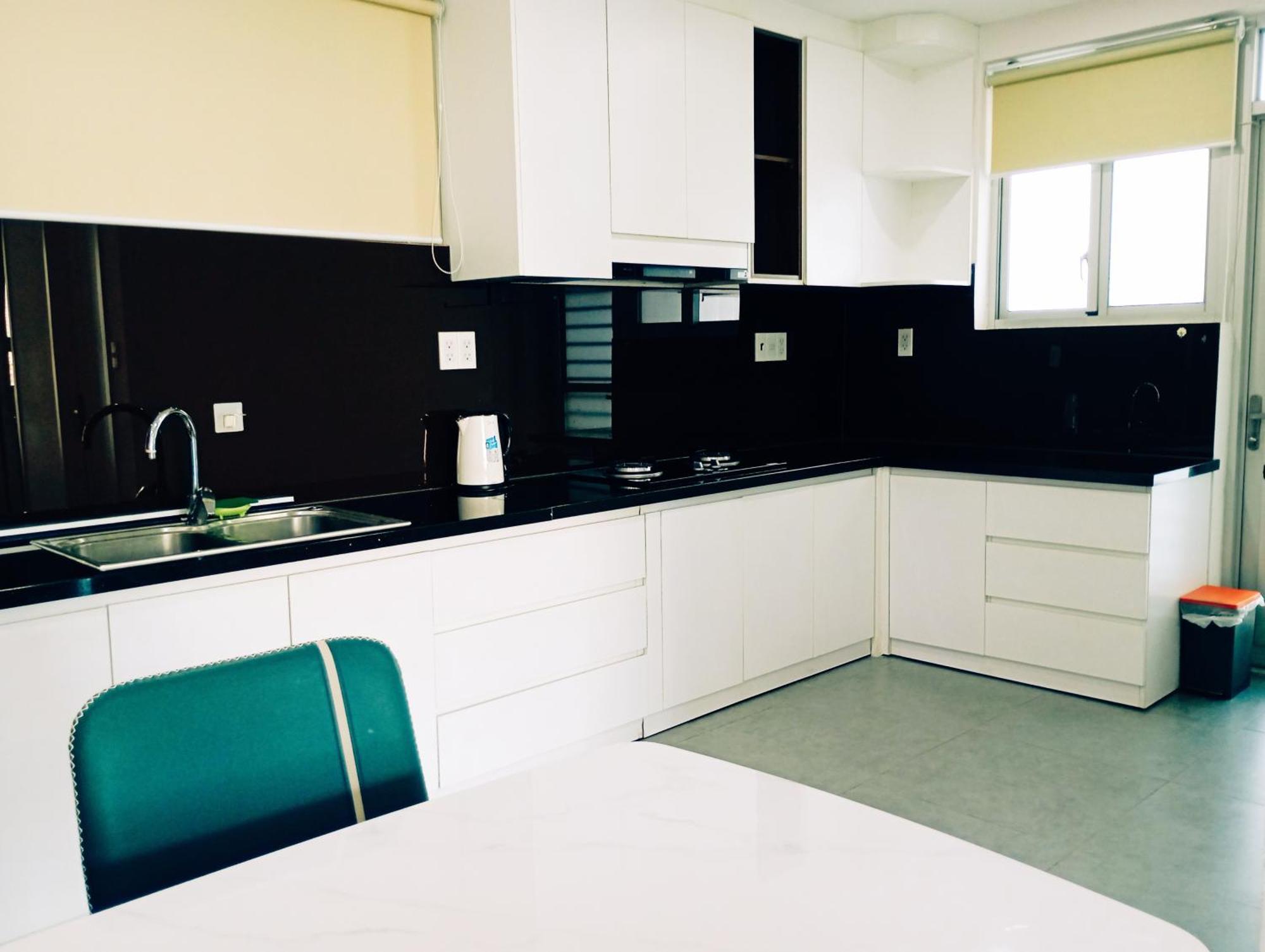 Căn hộ Secc Luxury 2-br Apartment, Scenic Valley, Saigon Exhibition And Convention Center, Fv Hospital, Phu My Hung District 7 *